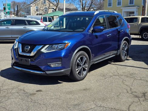Used 2018 Nissan Rogue SL AWD/4WD image 3