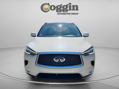 Used 2019 INFINITI QX50 Essential w/ Sensory Package image 9