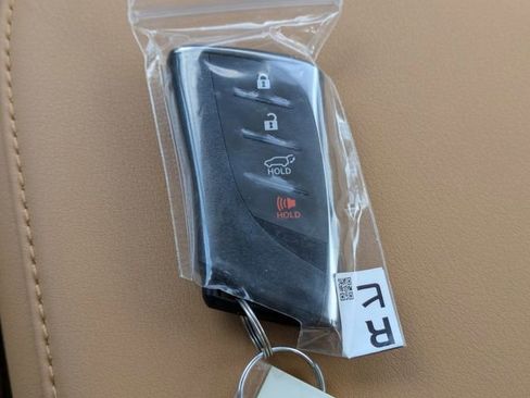 Used 2026 Lexus NX 350 AWD w/ Luxury Package image 30