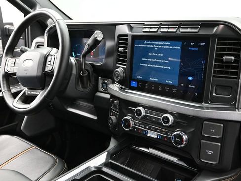 Used 2024 Ford F250 Platinum AWD/4WD image 11