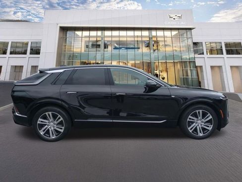 Certified 2024 Cadillac Lyriq Tech AWD/4WD image 4