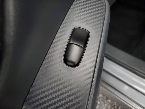 Used 2022 Nissan Sentra SR w/ SR Premium Package image 15