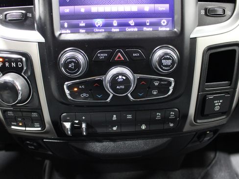 Used 2017 RAM 1500 Big Horn AWD/4WD image 14