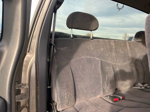 Used 2001 Chevrolet Silverado 2500 LS image 23