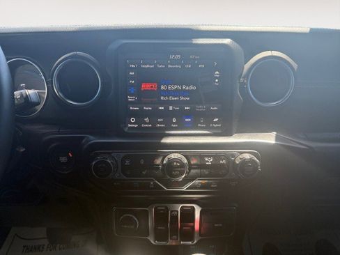 Used 2023 Jeep Wrangler Unlimited Sahara w/ Cold Weather Group AWD/4WD image 6
