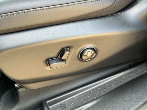 New 2025 Chrysler Pacifica Select FWD image 19