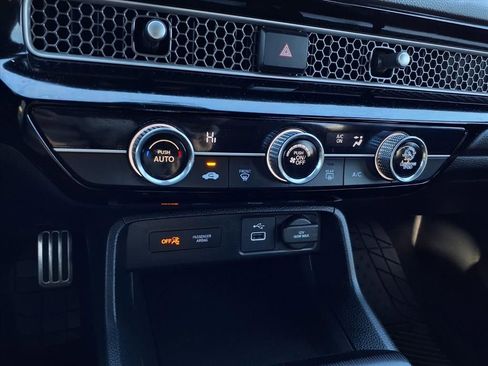 Used 2023 Honda Civic Sport image 19