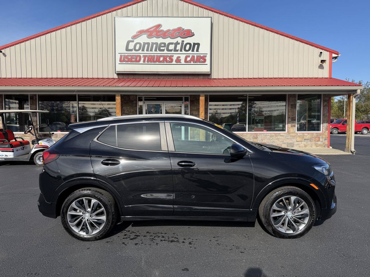Used 2023 Buick Encore GX Select w/ Experience Buick Package FWD image 3