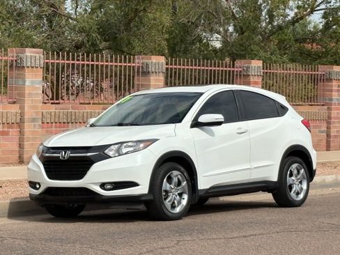 Used 2017 Honda HR-V EX image 1