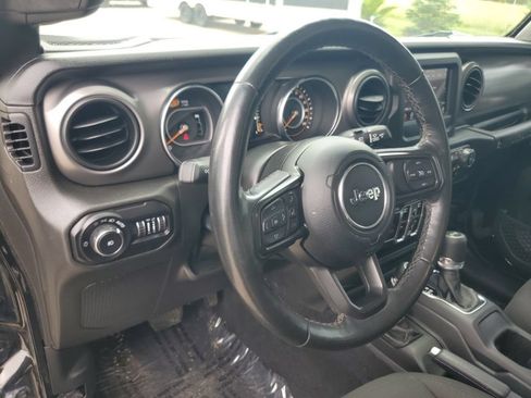 Used 2021 Jeep Wrangler Unlimited Sport AWD/4WD image 10