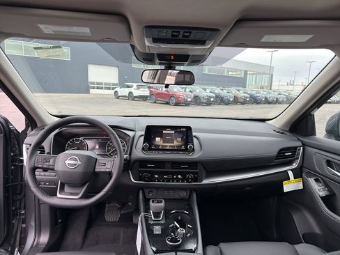 New 2026 Nissan Rogue SV image 28