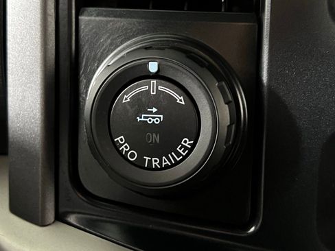 Used 2022 Ford F150 XLT w/ Trailer Tow Package image 21