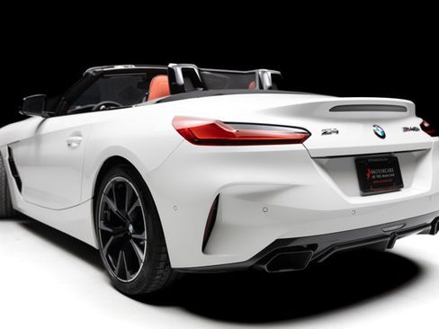 Used 2025 BMW Z4 M40i w/ Edition image 25