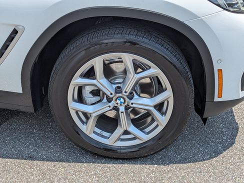 Used 2025 BMW X4 xDrive30i w/ Convenience Package AWD/4WD image 11