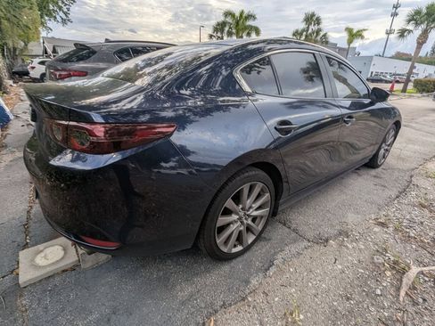 Used 2021 MAZDA MAZDA3 s FWD image 6