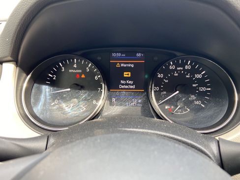 Used 2019 Nissan Rogue Sport SV w/ Technology Package image 17