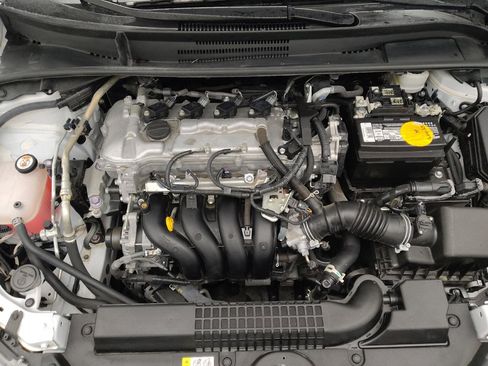 Used 2022 Toyota Corolla LE FWD image 30