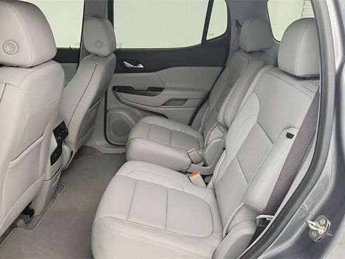 Used 2022 GMC Acadia SLT image 27