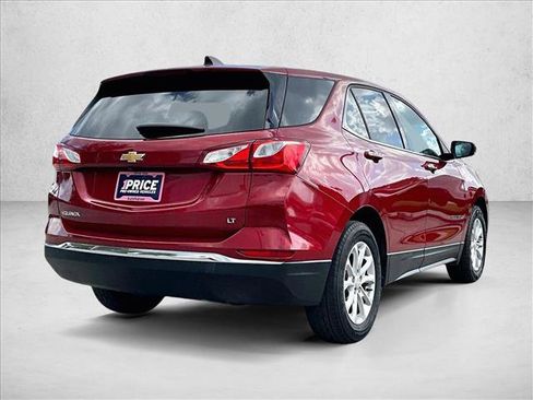Used 2018 Chevrolet Equinox LT image 2