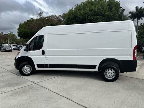 Used 2025 RAM ProMaster 2500 w/ Convenience Group FWD image 24