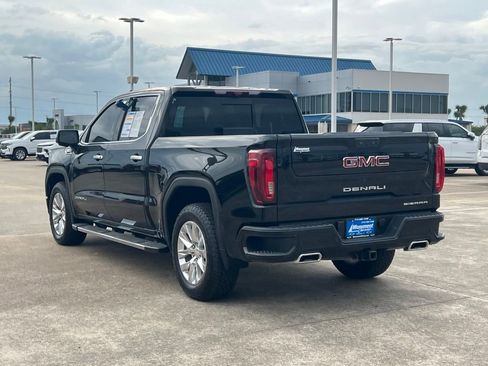 Used 2023 GMC Sierra 1500 Denali w/ Technology Package AWD/4WD image 12