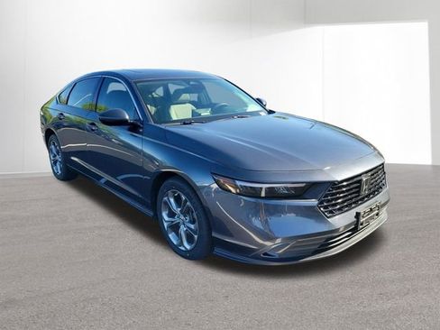 Used 2024 Honda Accord EX image 12