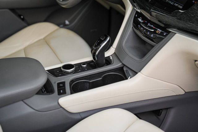 Used 2020 Cadillac XT6 Premium Luxury AWD/4WD image 38