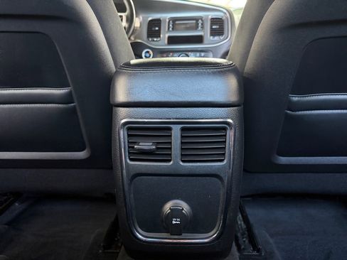 Used 2013 Dodge Charger SE w/ Sport Appearance Group RWD image 36