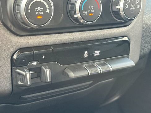 Used 2019 RAM 2500 Big Horn AWD/4WD image 29