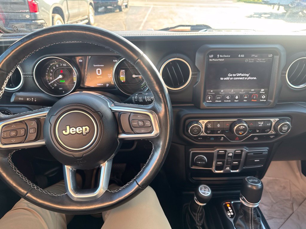 Used 2021 Jeep Wrangler Unlimited Sahara w/ Cold Weather Group AWD/4WD image 3