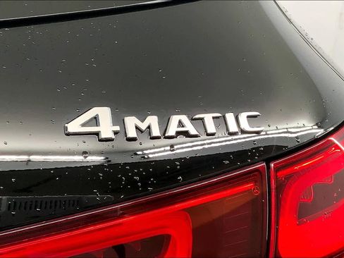 Used 2023 Mercedes-Benz GLA 250 4MATIC image 10