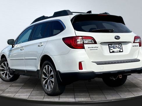 Used 2016 Subaru Outback 2.5i Limited AWD/4WD image 4