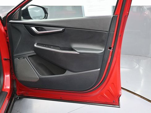 Used 2022 Kia EV6 Wind image 40