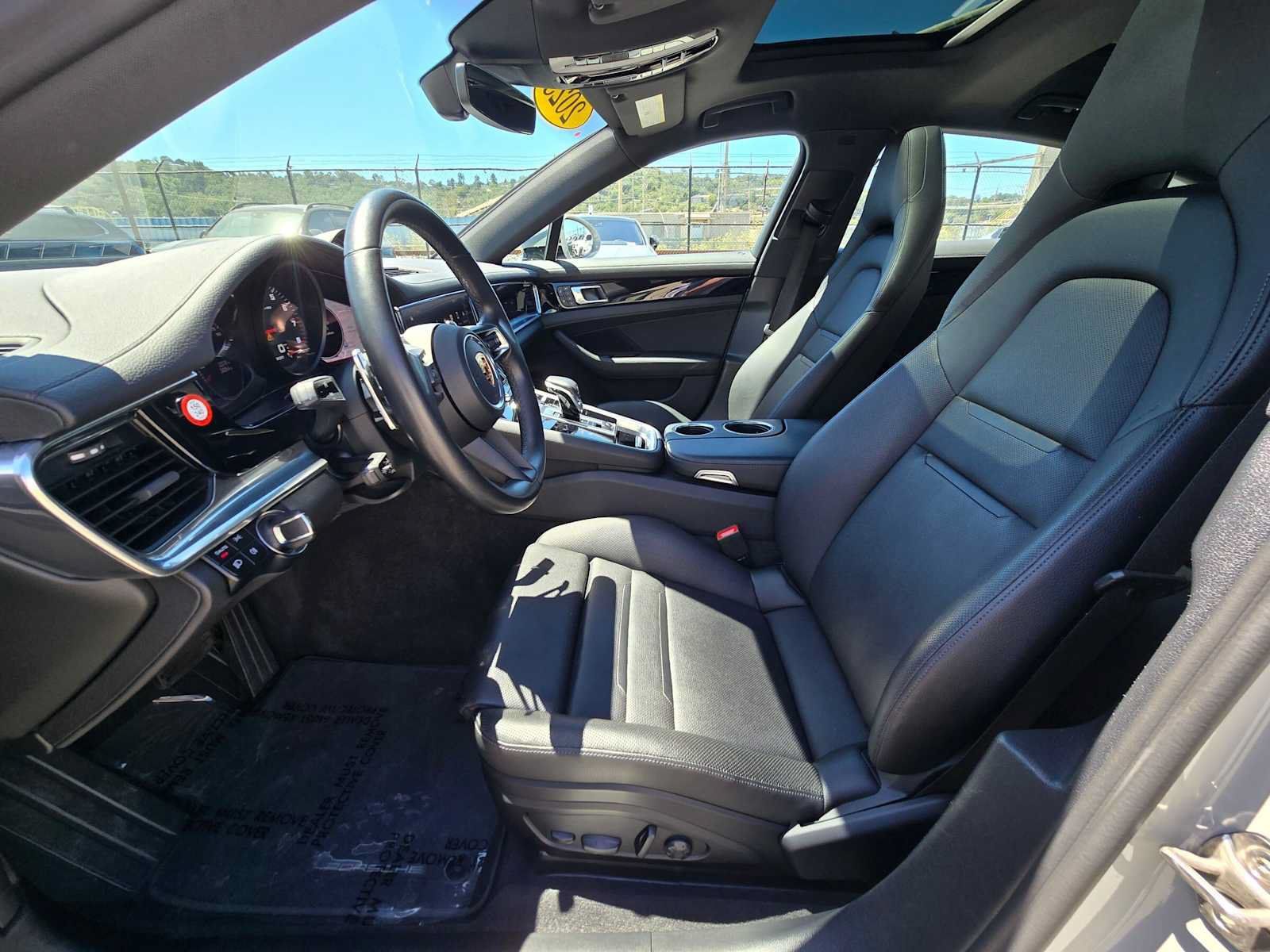 Used 2023 Porsche Panamera RWD image 20