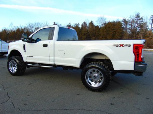 Used 2019 Ford F250 XLT image 6