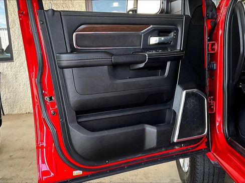 Used 2022 RAM 2500 Laramie image 39