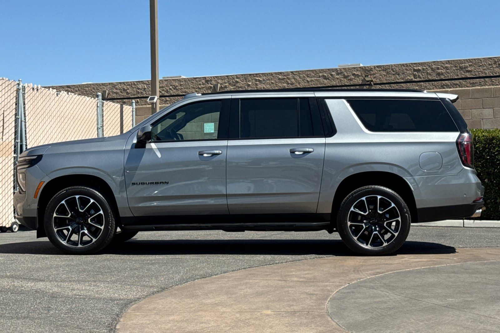 Certified 2026 Chevrolet Suburban RST RWD image 7