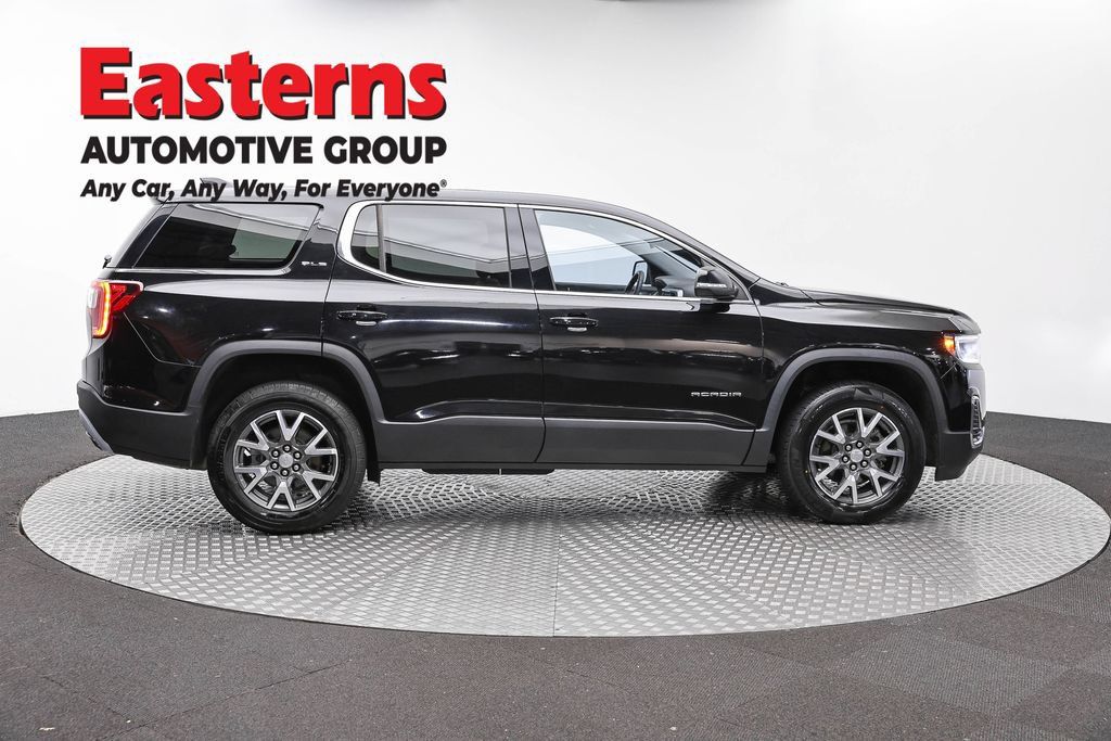 Used 2022 GMC Acadia SLE AWD/4WD image 4