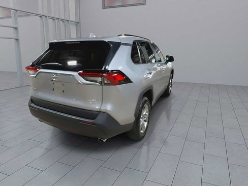 Used 2025 Toyota RAV4 XLE AWD/4WD image 8
