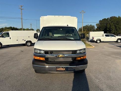New 2025 Chevrolet Express 3500 w/ Power Convenience Package image 2