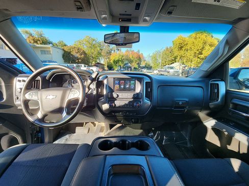 Used 2018 Chevrolet Silverado 1500 LT w/ All Star Edition image 25