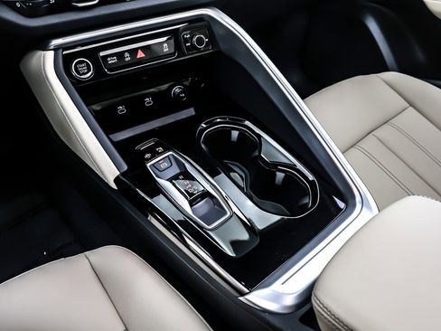 New 2025 Audi Q5 Premium image 6