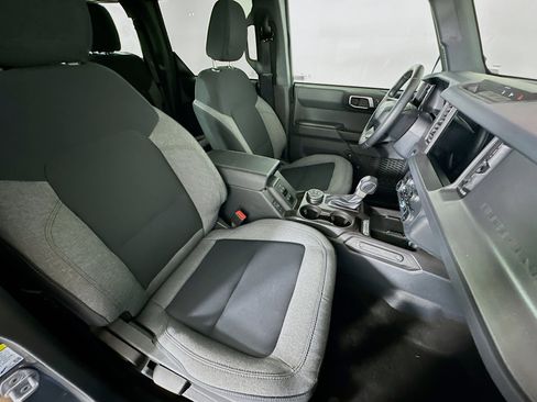 Used 2025 Ford Bronco Big Bend image 32