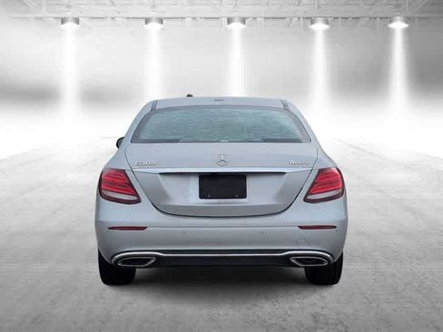 Used 2019 Mercedes-Benz E 300 4MATIC w/ Premium 1 Package image 7