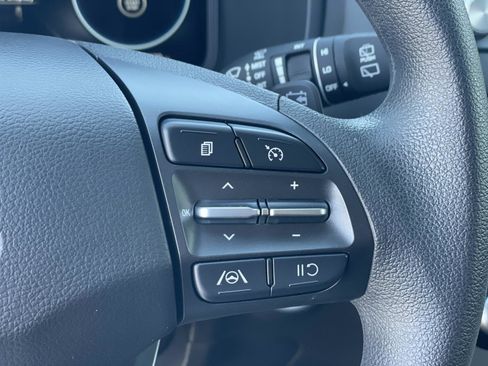 Certified 2023 Hyundai Kona SE image 9