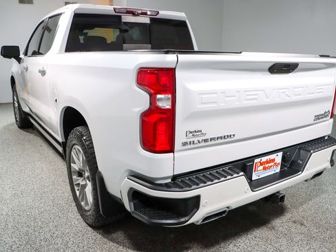 Used 2021 Chevrolet Silverado 1500 High Country image 9