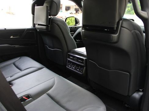 Used 2024 Lexus LX 600 4WD w/ Appearance Package image 16