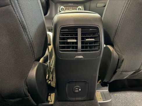 Used 2022 Ford Escape SE w/ Convenience Package image 35