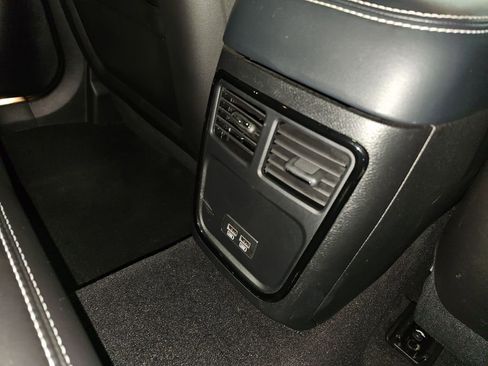 Used 2023 Chrysler 300 S w/ Safetytec Plus Group image 22