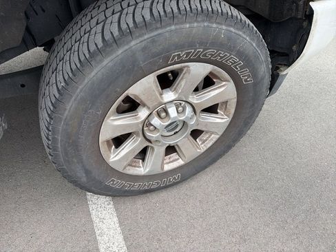 Used 2019 Ford F250 Platinum w/ Platinum Ultimate Package image 21